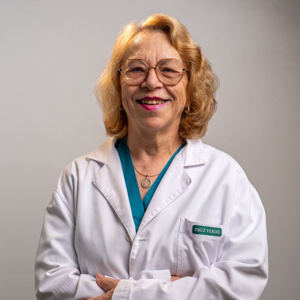 Dra. Fátima Leal em Clínica Geral na Cruz Verde