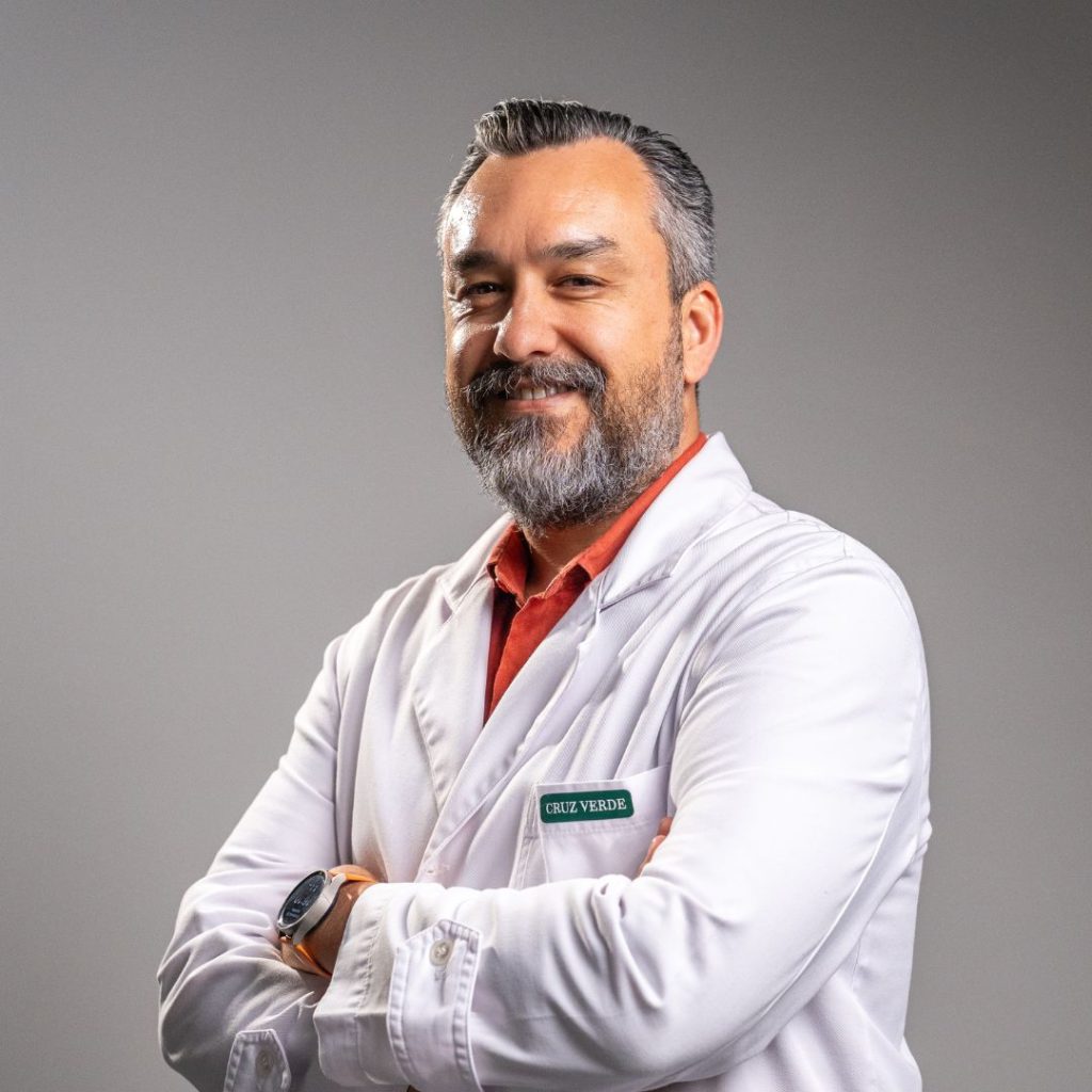 Dr. Tiago Marques Ribeiro em Clínica Geral na Cruz Verde